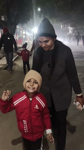 Dekh le " Sardi Jor Se ' || Goverdhan Parikrama || Vrindavan vlogs #shorts