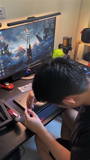 Monitor Stands for PC Users