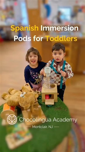 Chocolingua Academy on Instagram: "Learning Spanish through play 🧸 Our Chiquis (1.5–3 years old) are learning Spanish with music, movement, and lots of fun! We use games, songs, and interactive activities so children learn naturally, just like they learned their first language. Want your child to start Spanish early? 🌱 📍 Montclair, NJ 🗓️ New sessions enrolling now 👉 Sign up today at https://chocolingua.com/spanish-immersion-pods-for-toddlers/ #SpanishForToddlers #EarlyLanguageLearning #Span