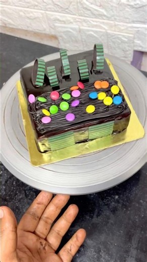 Gems & Glam! 🍫✨ Quick Chocolate Cake Decoration #shortsfeed #trending