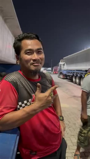 Selipar Wan Lawa Kan!