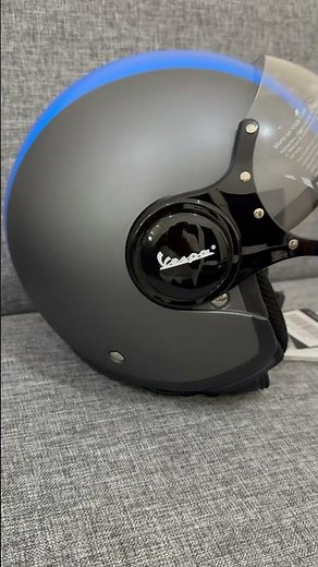 Do you have this helmet yet? A helmet for riding a Vespa.