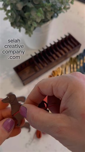 Did you know that I have six sets of thread bobbins that are dog breeds? This dachshund one was the first I created, and since then, I have added bulldogs, corgis, doodles, labs, and beagles. If you have a dog lover in your life who also happens to love stitching, these animal bobbin sets are a fun Christmas gift. Made individually in the Oregon Coast and assembled by hand. 🥰 . Also, don’t forget, @havterra has a giveaway happening for one of my bobbin sets! Enter on her feed to win! . Selahcre