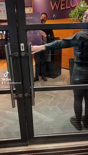 houstons_bargrill on TikTok