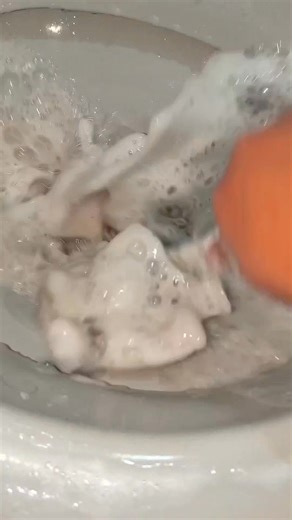 4.9K views · 28 reactions | Lavando o banheiro | Kaká História | Facebook