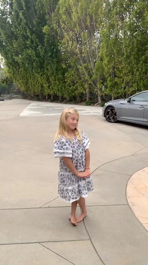 Our first time getting ready in 4 weeks.. so of course we had to tik tok it🤷🏼‍♀️