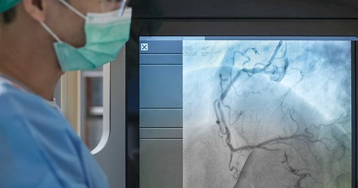 La coronarographie : utilité, déroulement et risques