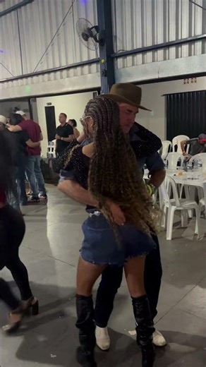 MORENA DANÇA MUITO #patosdeminas #piseiro #dance #forro2026 #danca