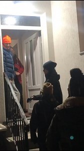 2.4K views · 635 reactions | Scoală gazdă din pătuț  ©️ @Atomi | Bucovina, te iubesc | Facebook