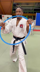 Toujours trouver des exercices ludiques pour que les enfants apprennent sans même sans rendre compte 🥋✅ Quand un enfant te dit à la fin du cours « mais c’est déjà fini » c’est que tu as fait le job 😉✅ #karate | Davy Dona Hurricane