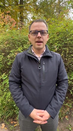 Am 2. November feiern die Zoos und Tierparks in Sachsen-Anhalt zum ersten Mal gemeinsam den Landeszootag. An diesem Tag steht alles im Zeichen der Tierwelt und der Menschen, die sich mit Herz und Engagement für sie einsetzen. Die Besucherinnen und Besucher können sich auf viele besondere Aktionen freuen: spannende Tierfütterungen, Einblicke in die Arbeit der Tierpflegerinnen und Tierpfleger, Angebote für Kinder und interessante Informationen rund um den Artenschutz. Es ist ein Tag für die ganze 