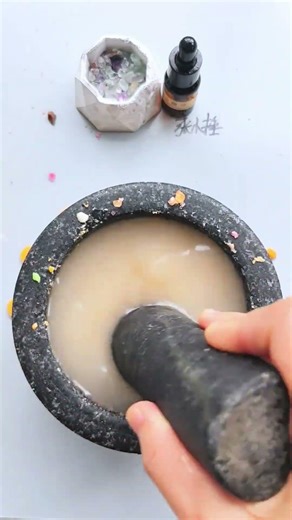 Various lollipop face masks, fan requests, stress-relieving skincare