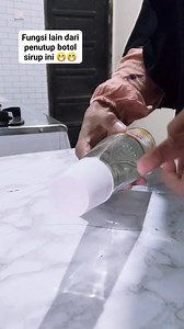 321K views · 4.4K reactions | Fungsi lain dari penutup botol sirup ini  #fyp #viral #reels #fbpro #semuaorang #kontenlucu #kontenhiburan | Erni | Facebook