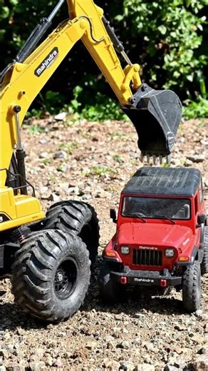 RC EXCAVATOR vs OLD MAHINDRA JEEP! 🚜💥 (EXTREME METAL CRUSH TEST)