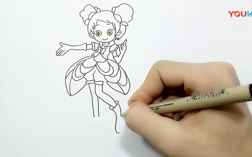 如何画小花仙中的卡通人物——夏安安