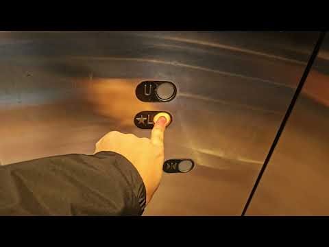 Dec 2025: 1996 Schindler RT 300A Hydraulic Elevator 15 | Redmond Town Center | Redmond WA