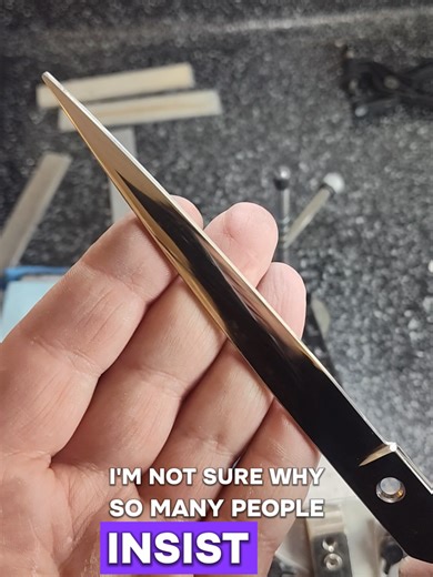 There’s a strange confidence that shows up online the moment a sharpening clip hits the internet. Suddenly everyone knows exactly what tool, angle, and edge geometry is being used even when they’re only seeing a few seconds of video. While working through a shear sharpening job here, the conversation drifted into assumptions about convex edges, fixed angle systems, and what people think they’re seeing versus what’s actually happening at the apex. This clip touches on how easy it is to miss the d