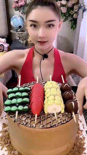 #mukbang #mukbangeatingshow #foryou #fyp #fypシ #foodie #crazyeatingshow #foryou #tiktokfood #cake