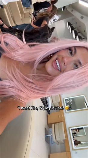 Chrissy Ellingson Rasmussen on Instagram: "Comment book to schedule with us in OC & AZ! Habitsalon.com 💖💓 @cocoquinn3"