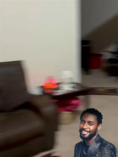 Brooke tells Larry that Lynette’s picture is not a big deal - Part1 #kountrywayne #kountrywaynecomedy #kountrywayneskits #foryoupage❤️❤️