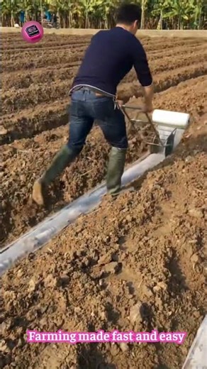 The Plastic Sheet Spreader That Creates Perfect Ground Coverage