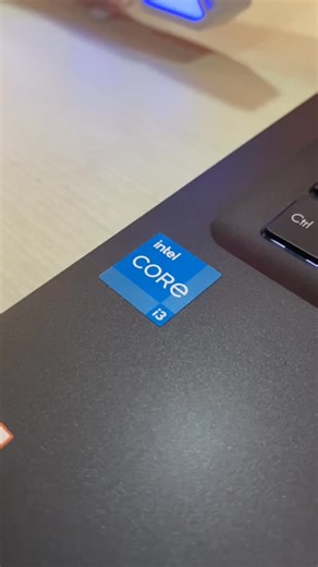 Jual Beli Laptop Bumiayu on Instagram: "Selamat datang di Batir Computer ^^ Toko laptop second likenew, berkualitas serta bergaransi dan yang pasti harga terjangkau,! 🔵 LAPTOP SECOND ASUS VIVOBOOK X1404ZA #Spesifikasi laptop : - Processor INTEL CORE i3-1215U ~1.2 GHz - RAM 8 GB DDR4 - SSD 256 GB M.2 NVMe - UHD GRAPHICS - Windows 11 HOME SINGLE LANGUAGE - 14 inch FHD (1920x1080) - Webcam 0.9 MP; 16:9 (1280x720) - Keyboard Chiclet - Tahun produksi : 2024 - Berat laptop : 1.8 KG #Kondisi laptop :