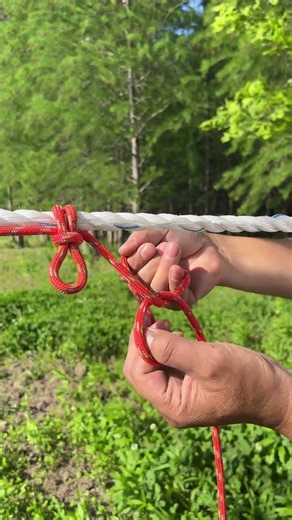 This windproof clothesline knot is both reliable and sturdy!