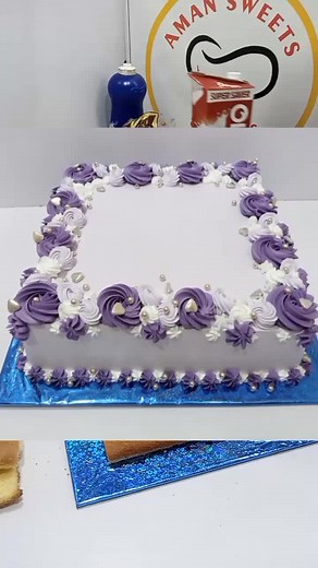 How to Decorate a Rectangular Cake Step-by-Step