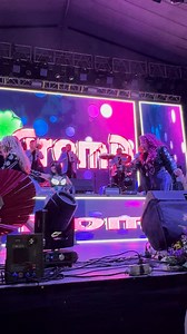Todos me miraaaan ☘️👀 algo de lo que vivimos este fin de semana✨ . . . . . . . . . #aroma #grupoaroma #amaperdonayolvida #cumbia #méxico #musicos | Grupo Aroma Mx