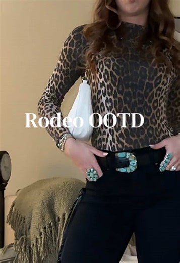 Stylish Rodeo Outfit with DIY Fringe Jeans