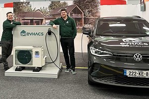 Voiture électrique, Mitsubishi dévoile une pompe à chaleur avec borne de recharge intégrée