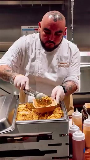 From the kitchen crew to the front-of-house superstars, our team’s got one mission: making your experience unforgettable and providing the highest level of service! #lasvegas #lasvegasfood #lasvegascatering #lasvegaslocals #dtlv #downtownlasvegas #catering #cateringservice Las Vegas Catering | Luxury | Wedding Caterer | Corporate Events