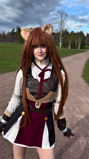 Мне очень грустно без линз #shieldhero #cosplay #anime #dance #raphtalia