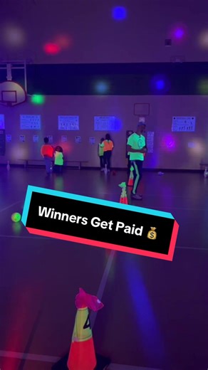 Here's how I run our bowling tourney with 3rd - 5th 🎳 . Winners get a $10 Landers Bucks Bill and at the end we count up our money to determine the class champion . A Tie is resolved by Rock Paper Scissors . Rotate partners every 3 minutes . (K-2nd does a cooperative challenge but rotates the same way) . Detailed breakdown of the lesson on my blog 👍🏻 . #physed