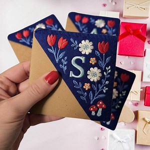 Personalized Embroidered Bookmark With Initial, Custom Monogram Corner Bookmark Gift for Book Lovers & Readers - Etsy