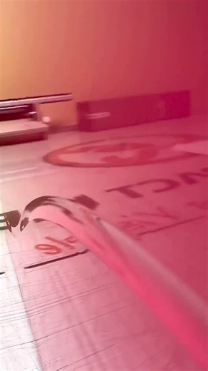 Don’t choose the side - cut in the middle. SasserCut PRO 🤘😎🤘 ••• Order yours at signmakertools.ca 🇨🇦✌️🇺🇸 ••• #wrapshop #signshop #carwrap | Sign Maker Tools