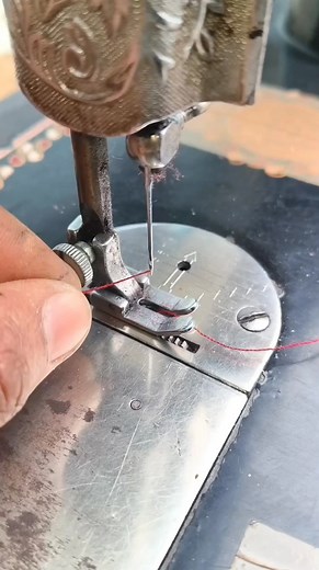 1.6M views · 5.2K reactions | How to make a niddle threader #tricks #lifehacks #hacksandtips #dailylifehacks #hacks #tipsandtricks #useful #usefultips #trendingreels #viralreels | Trend Tracker | Facebook