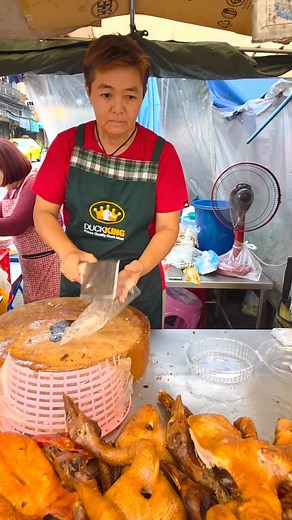 เป็ดย่างอร่อยจากเจ๊มะลิที่ท่าน้ำพระประแดง