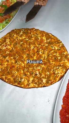 3 невероятных факта: бананы, акулы и зубы улитки