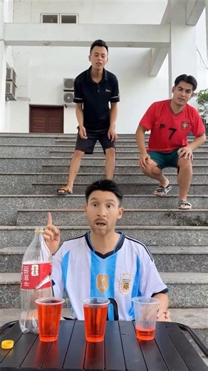 Who is the kindest person?♥️#ronaldo #messi #shorts