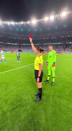 HE DID NOT JUST DO THAT! 💀🤣