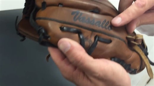 15 reactions | You can use htv to customize many different things...