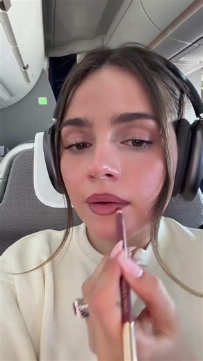 In-Flight Makeup Tutorial. Airplane Makeup Routine #makeup #makeuptutorial #makeuptips #beauty