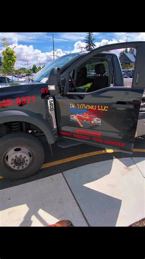 Tow Truck Tip: Always Leave Your Keys with the Driver