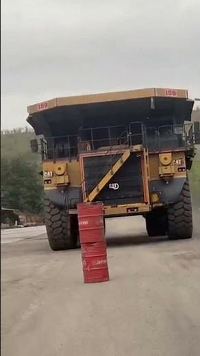 "Dynamic Proximity Truck Brake Test | Mining Truck Safety & Effective Braking🚛💨#mining#shorts#short"