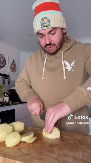 Delicious Cauliflower Leek Potato Soup Recipe