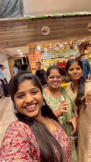 Tea Lovers ☕ ఎంతమంది ఉన్నారు? 😍 | Niloufer Chai Mini Vlog #shorts