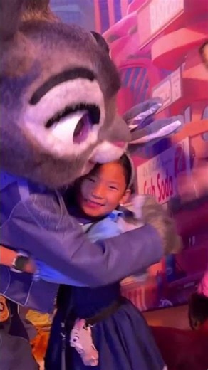 LABUBU or SURPRISE Movie Premiere?!