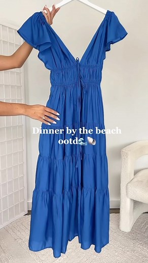 35K views · 1.9K reactions | The most gorgeous maxi dress for dinner by the beach!  | Lane 201 | Facebook