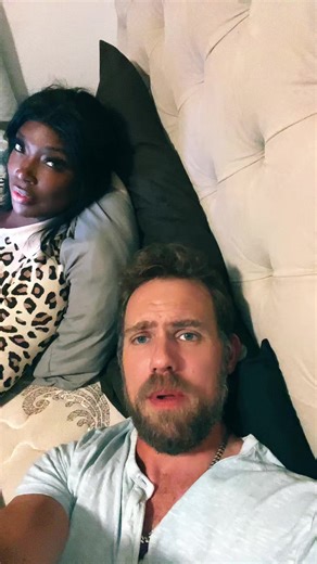 Allow me to introduce myself. 🍻 | allow me to introduce myself